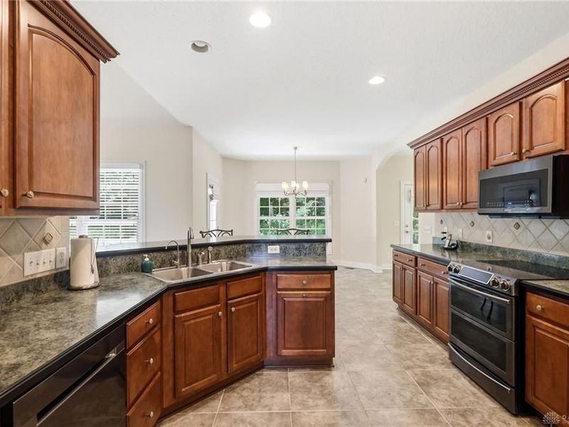 1901 N Regent Park Drive, Bellbrook, OH 45305 Photo 25