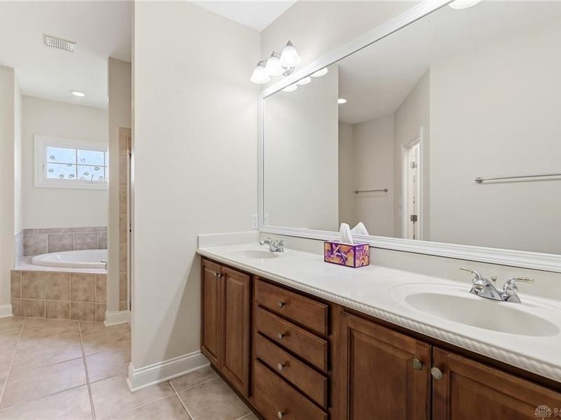 1901 N Regent Park Drive, Bellbrook, OH 45305 Photo 40