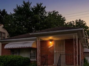 6474 Rosemont Avenue , Detroit, MI 48228