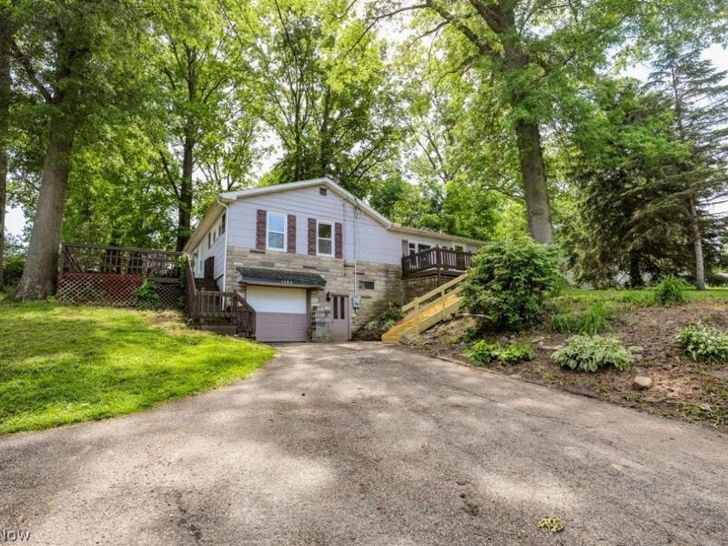 1480 Meadowbrook Boulevard, Stow, OH 44224 Photo 3