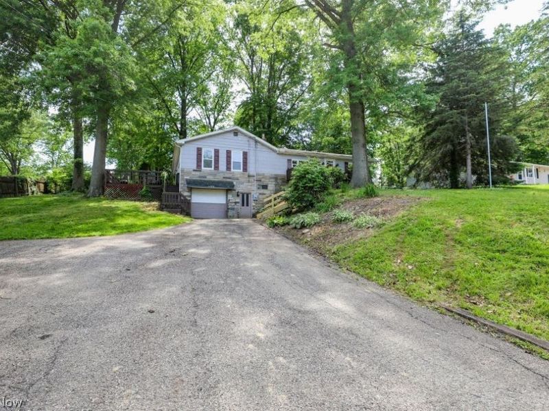 1480 Meadowbrook Boulevard, Stow, OH 44224 Photo 4