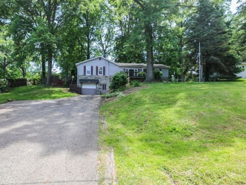 1480 Meadowbrook Boulevard, Stow, OH 44224 Photo 5