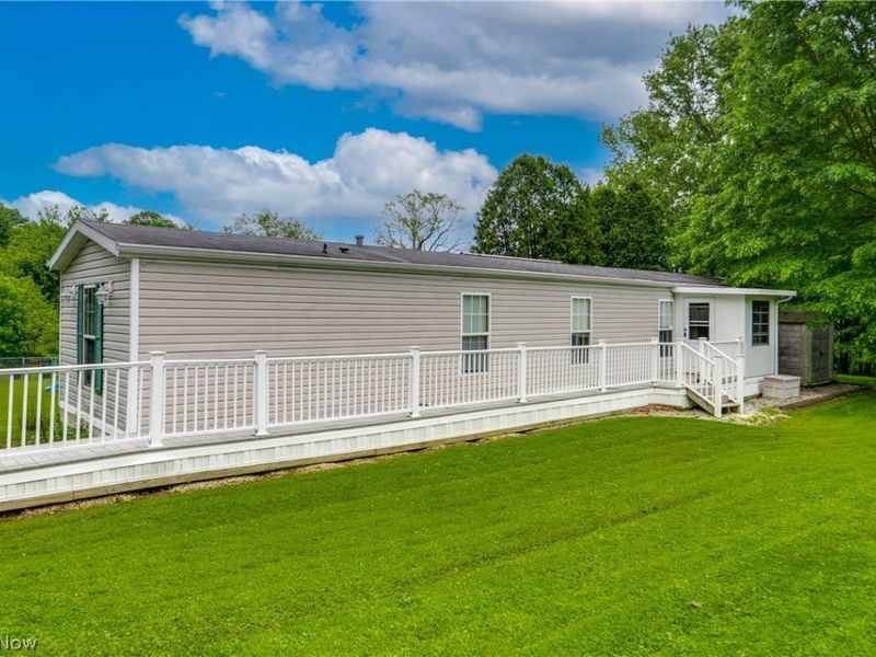 12710 Lisbon Street SE, Paris, OH 44669 Photo 2