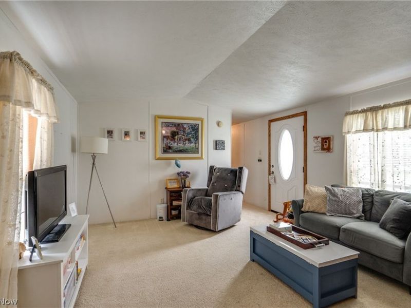 12710 Lisbon Street SE, Paris, OH 44669 Photo 7