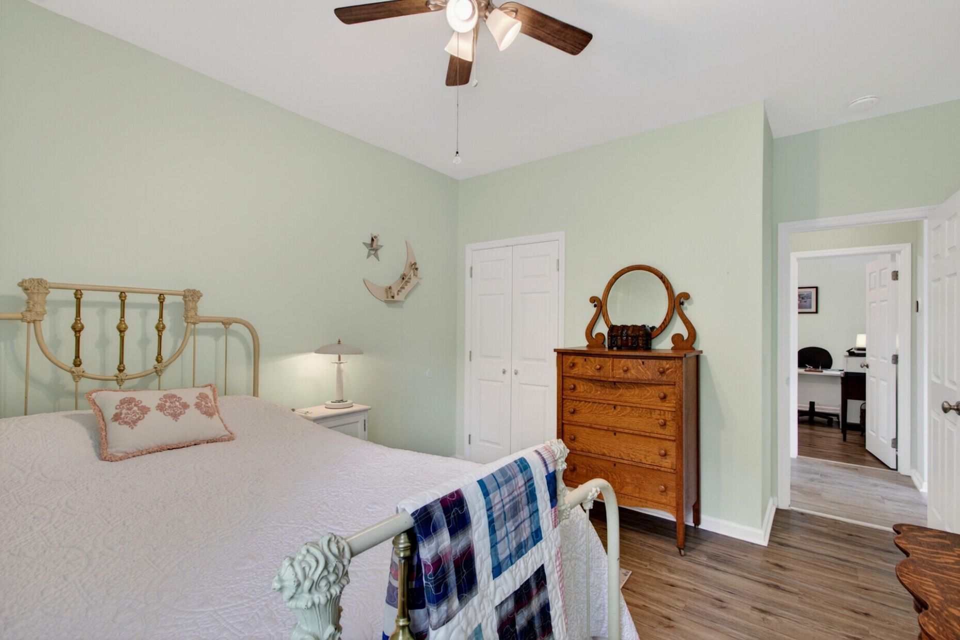 1561 Ashley Garden Boulevard Photo 38