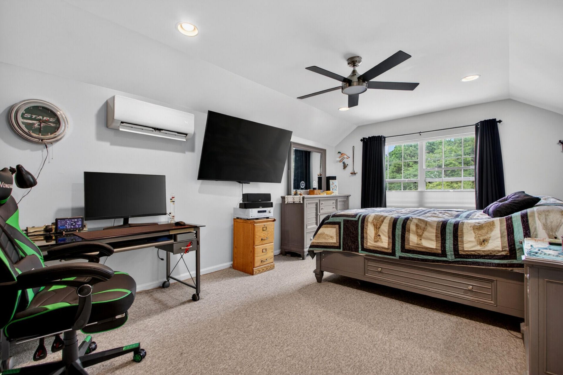 1561 Ashley Garden Boulevard Photo 45