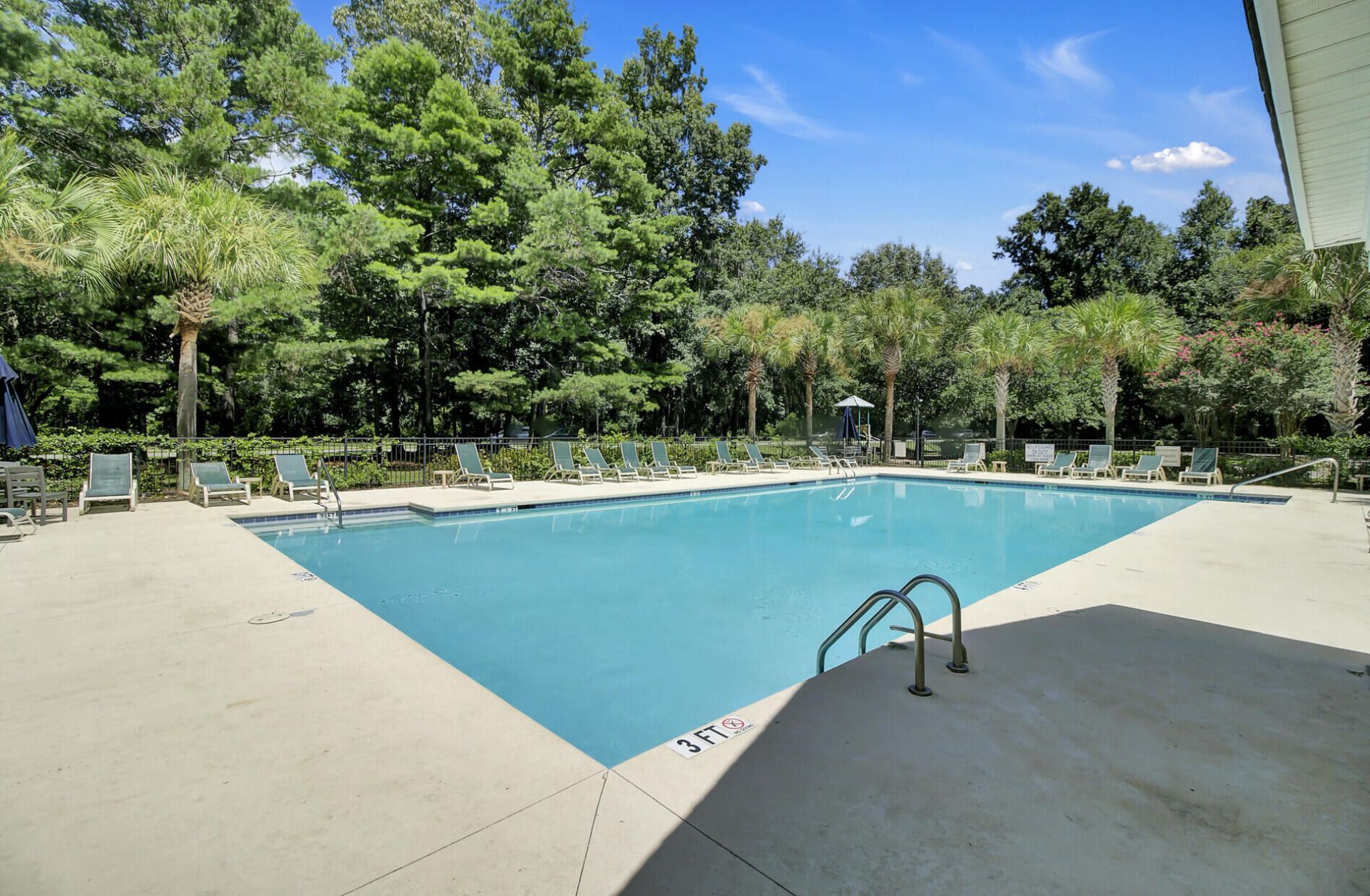 1561 Ashley Garden Boulevard Photo 60
