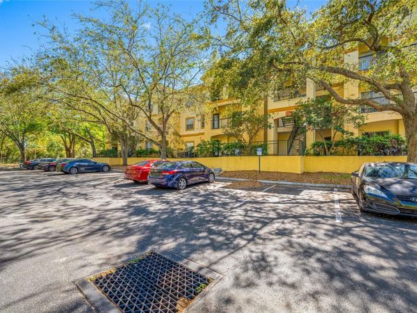 5612 PINNACLE HEIGHTS CIRCLE , Unit 206, TAMPA, FL 33624