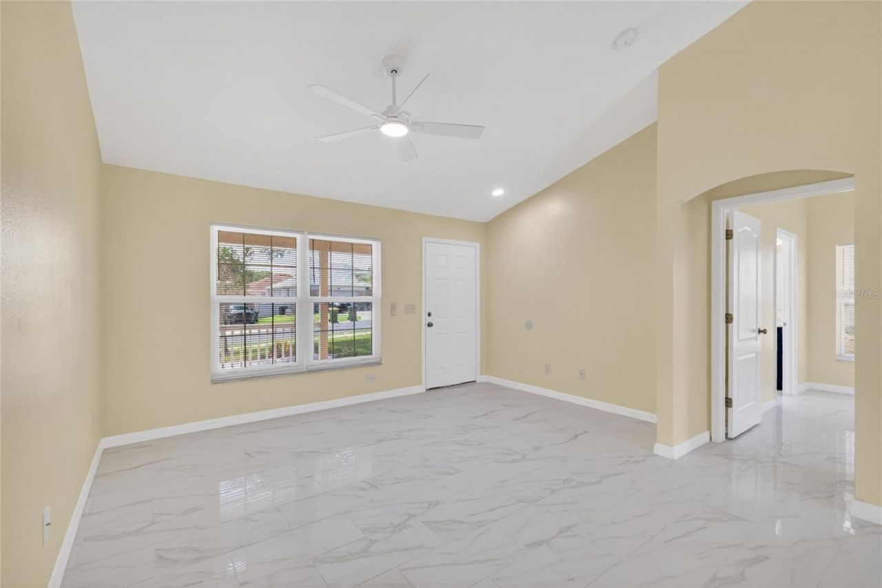2717 Savannah Drive , Leesburg, FL 34748 Photo