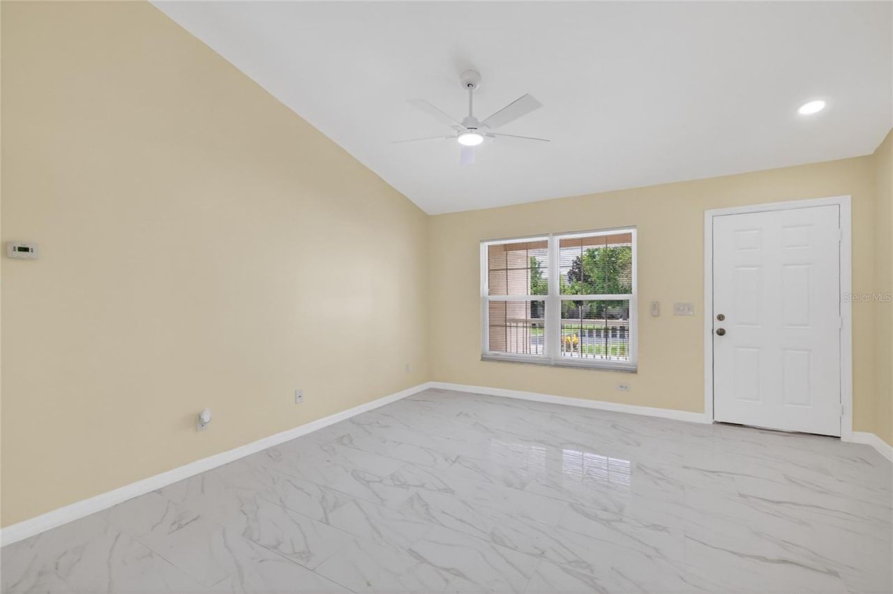 2717 Savannah Drive , Leesburg, FL 34748 Photo
