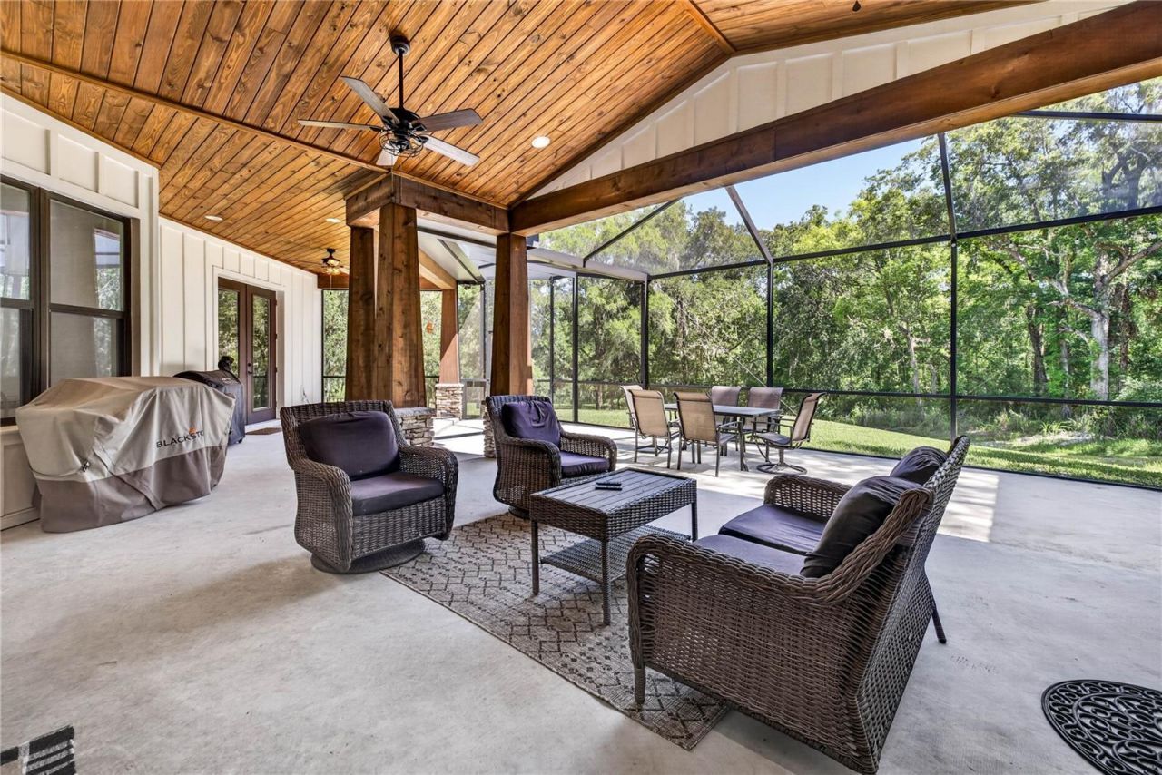 17265 Meadow Bluff View, Dade City, FL 33523 Photo