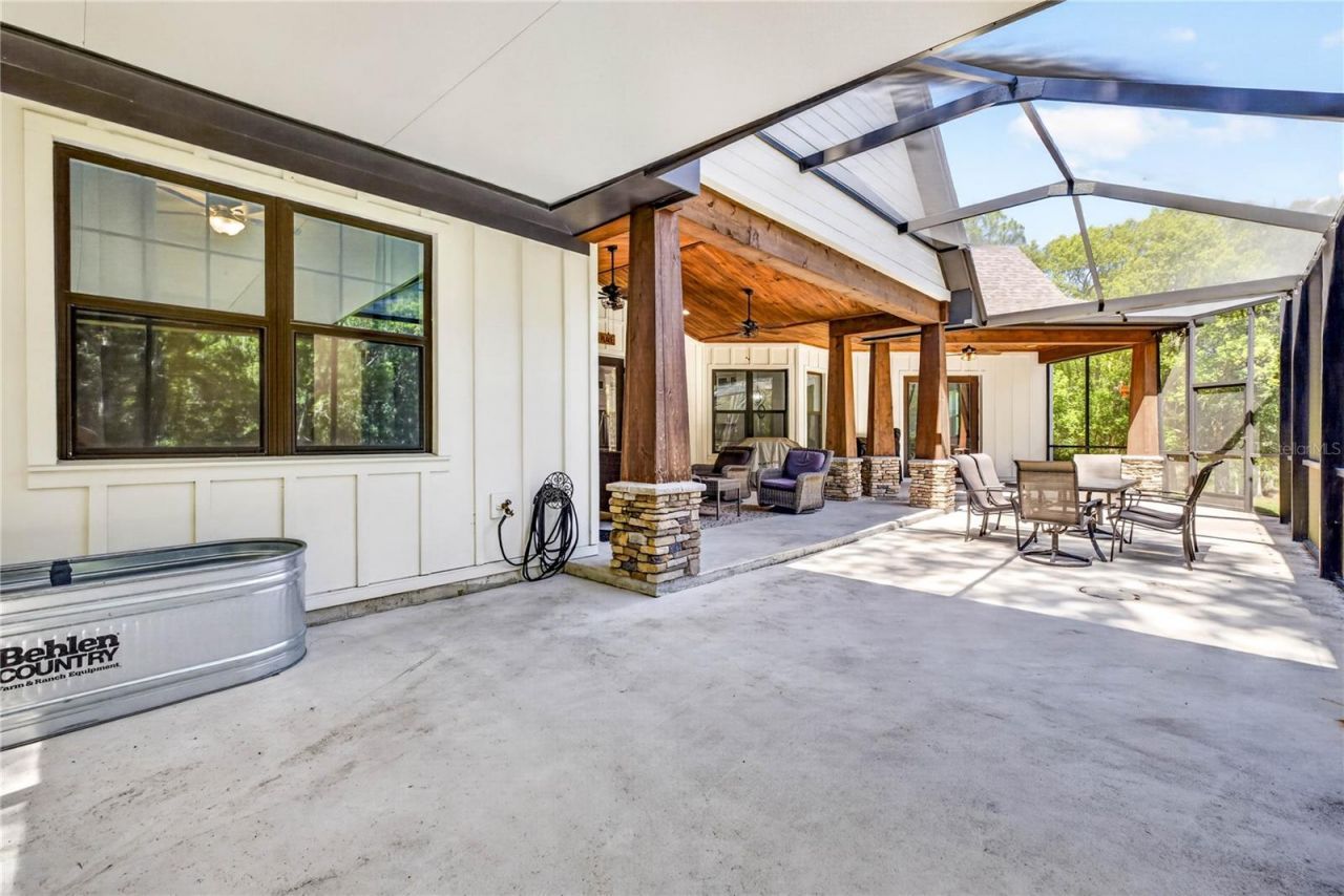 17265 Meadow Bluff View, Dade City, FL 33523 Photo