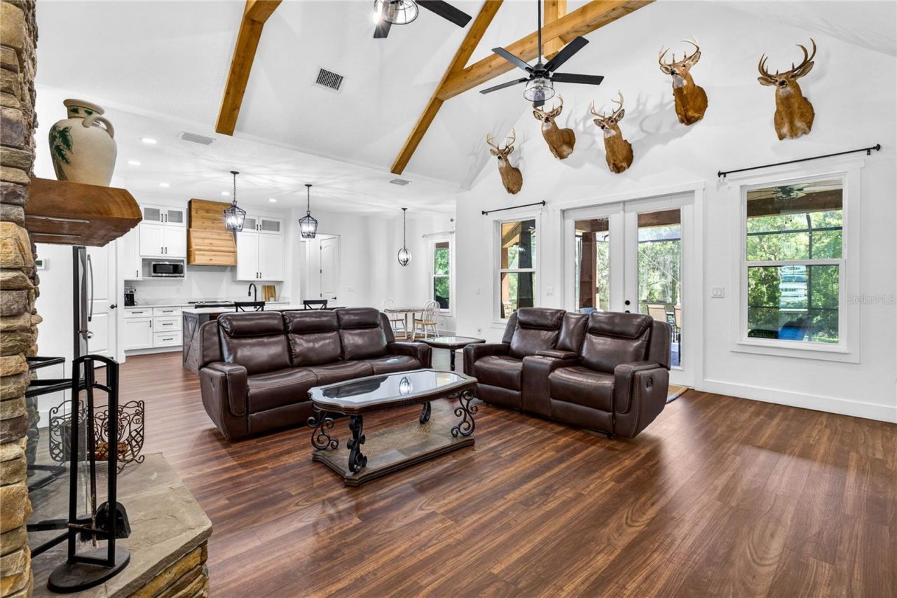 17265 Meadow Bluff View, Dade City, FL 33523 Photo