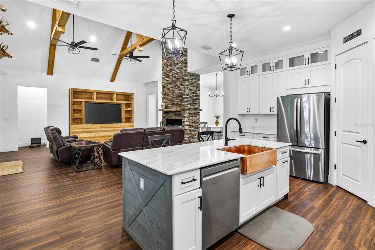 17265 Meadow Bluff View, Dade City, FL 33523 Photo