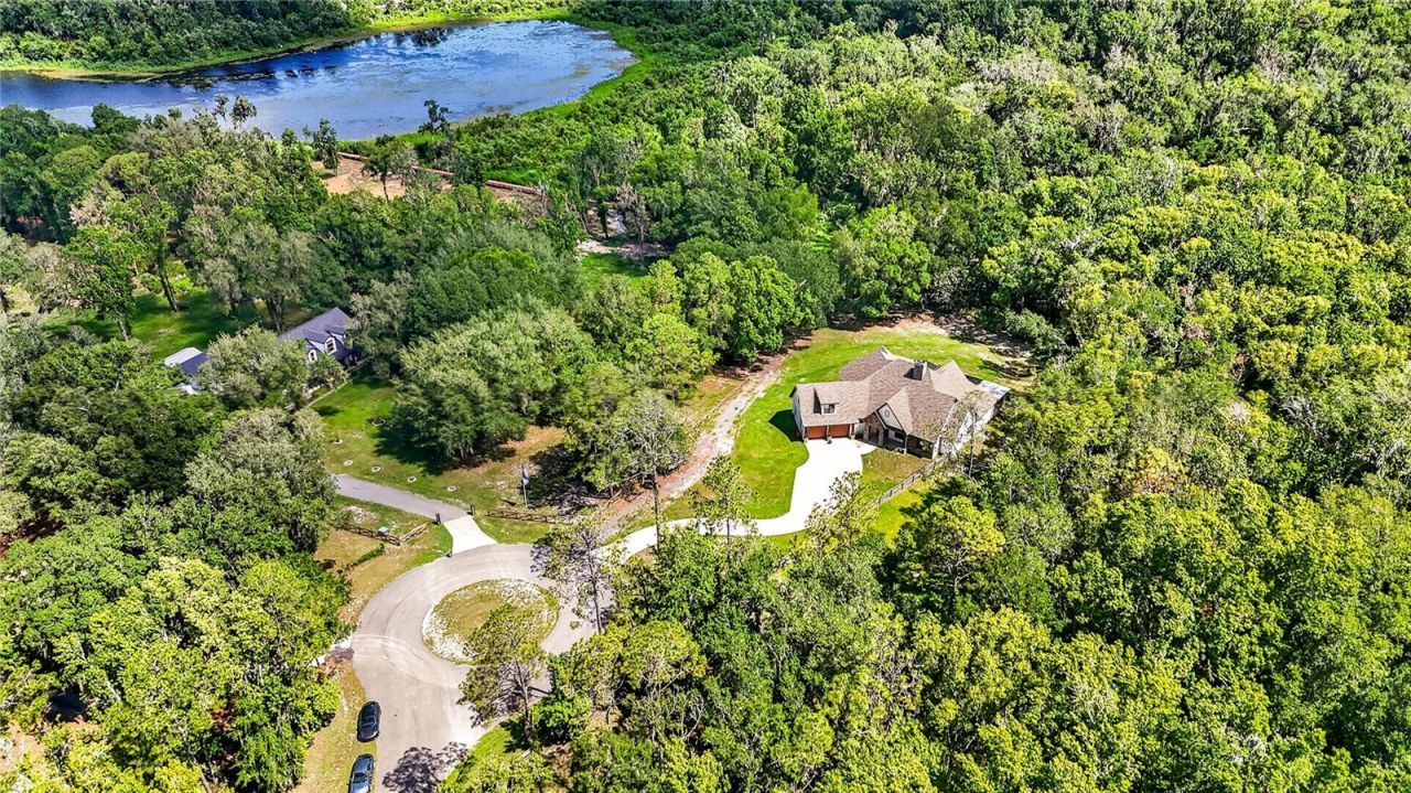 17265 Meadow Bluff View, Dade City, FL 33523 Photo