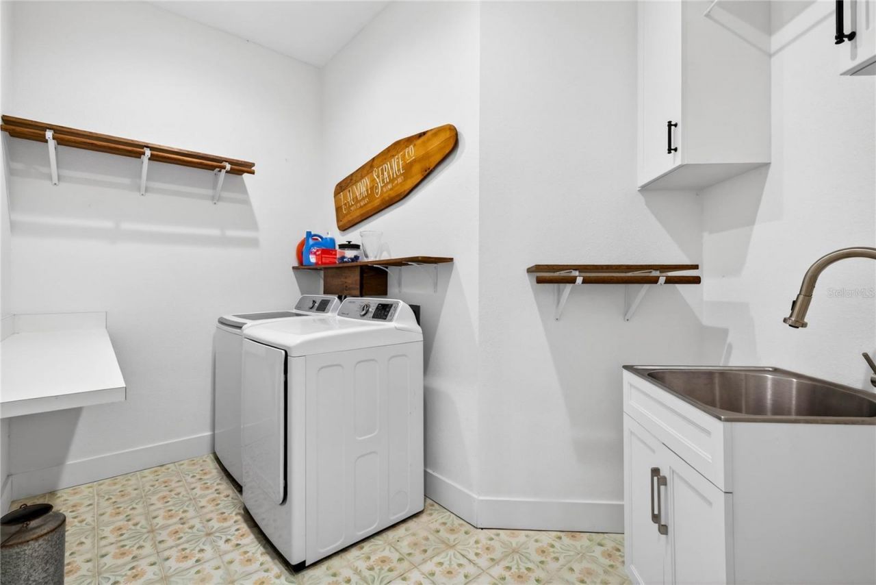 17265 Meadow Bluff View, Dade City, FL 33523 Photo