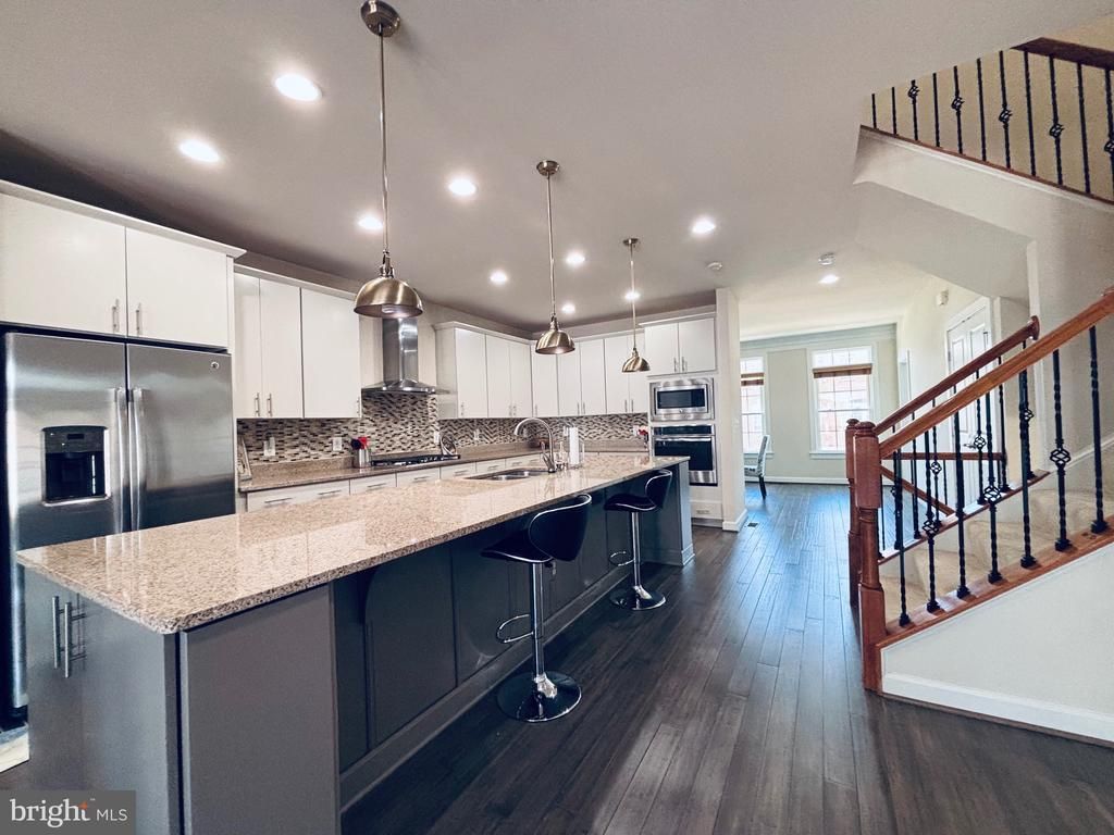 21254 Barley Hall Terrace, Ashburn, VA 20147 Main Photo
