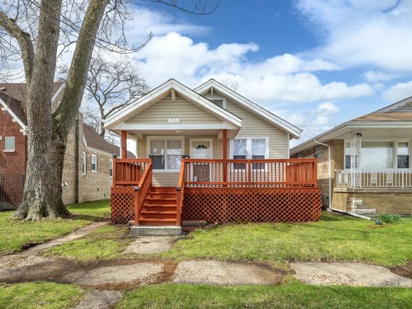 12106 S Emerald Avenue , Chicago, IL 60628