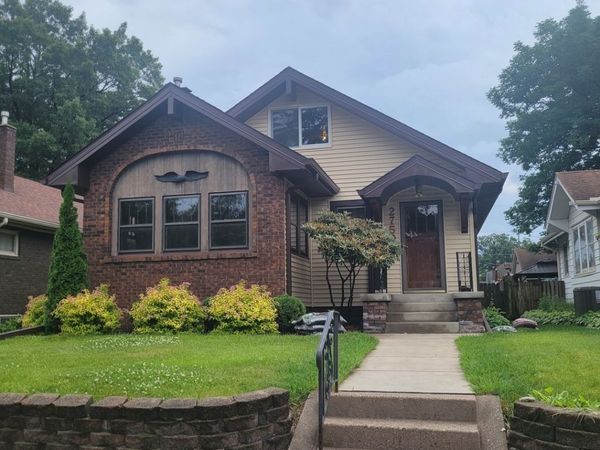 2750 14th Avenue , Moline, IL 61265