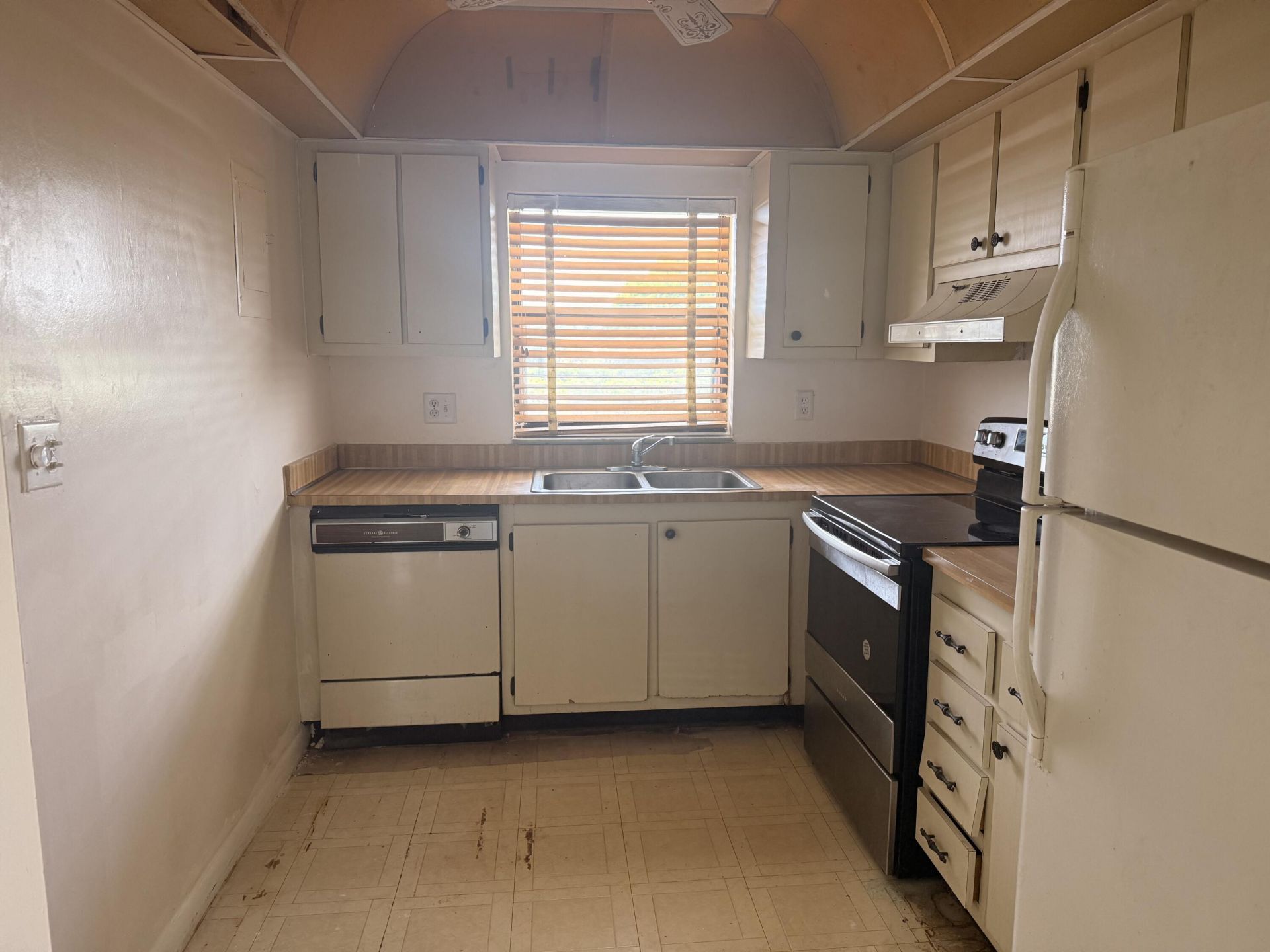 2021 W Woolbright Road, Unit G205, Boynton Beach, FL 33426 Photo