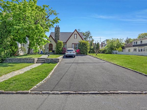 27 Summit Street , Eastchester, NY 10709