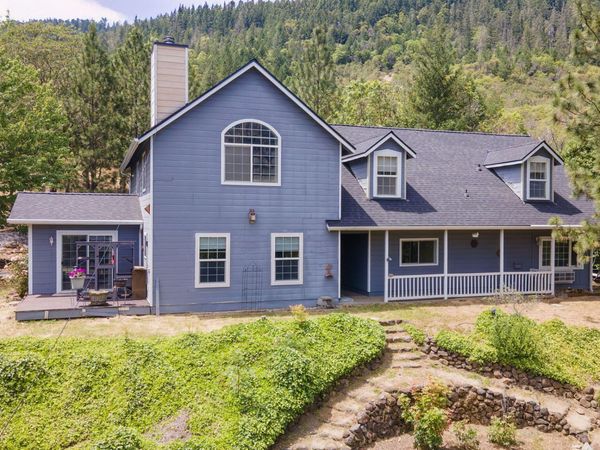 410 Schieffelin Gulch Road, Gold Hill, OR 97525