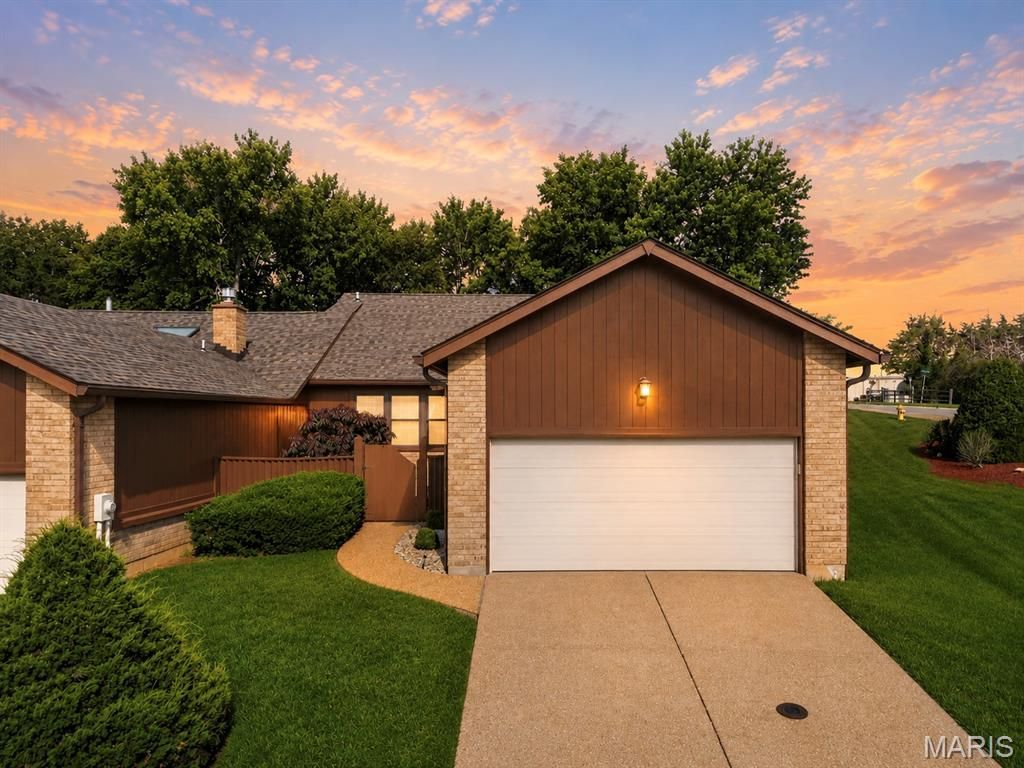 5421 Court Of Cedars , Saint Louis, MO 63128 Main Photo