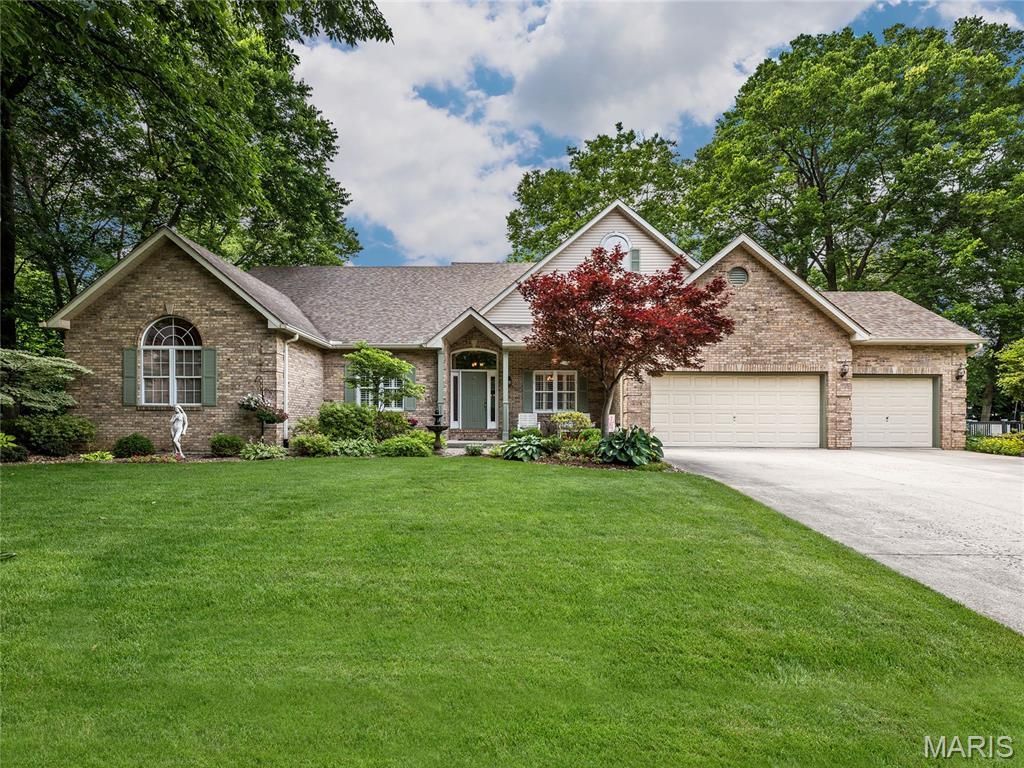 111 Timberwood Lane , Collinsville, IL 62234 Main Photo
