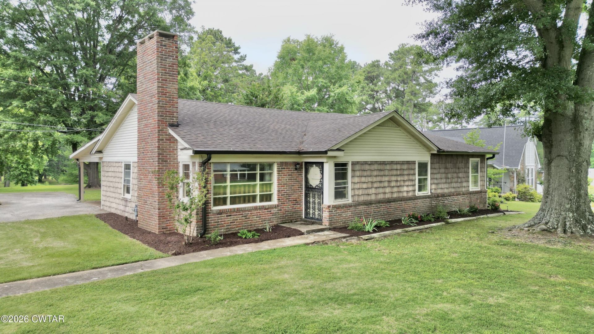 409 Honeysuckle Lane , Humboldt, TN 38343 Main Photo