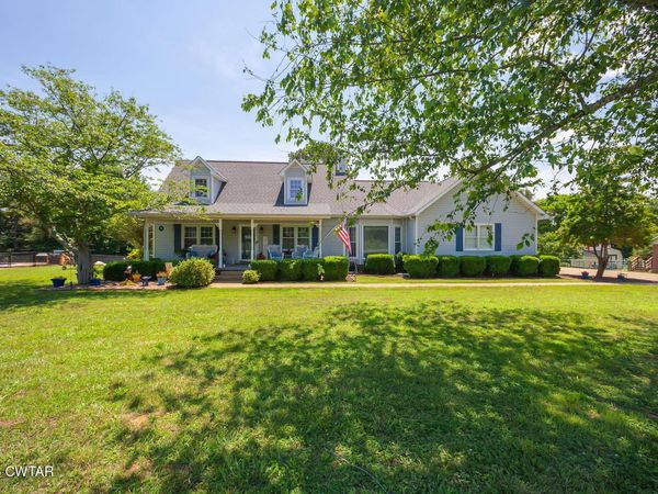 135 Meadow Drive , Lexington, TN 38351
