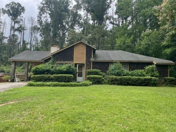 6361 Valley Dale Drive , Riverdale, GA 30274