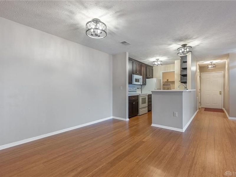 6610 Wareham Court, Unit 1, Centerville, OH 45459 Photo 9