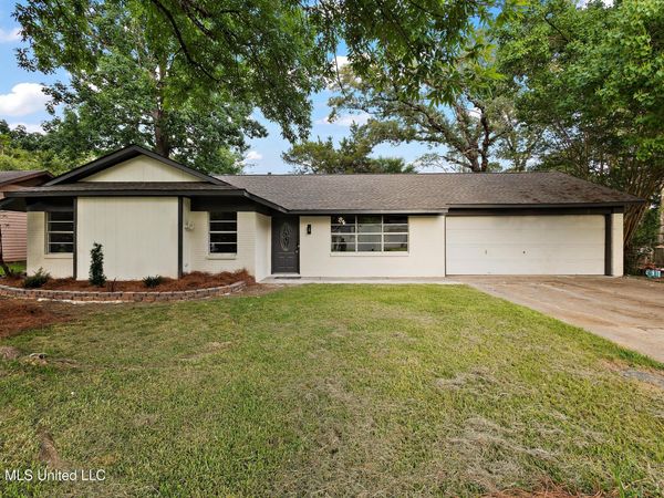 40 Woodbridge Road, Brandon, MS 39042