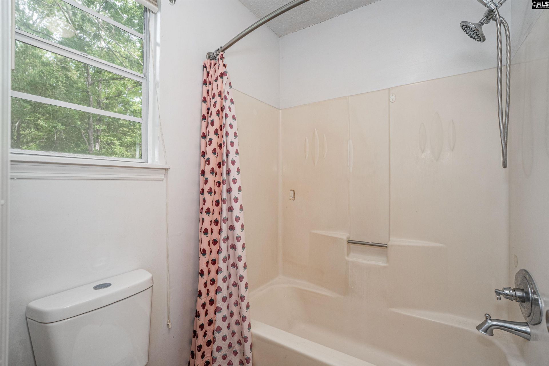 118 Temple Walk Road  Photo 16