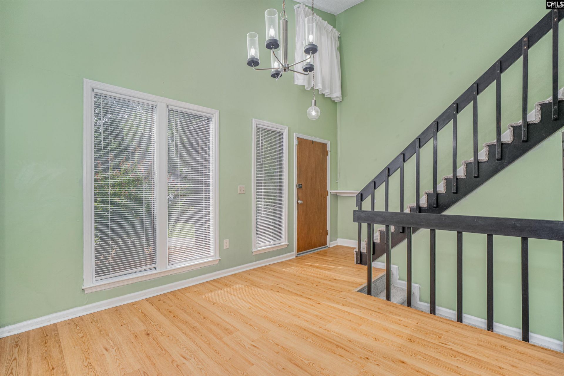 118 Temple Walk Road  Photo 4