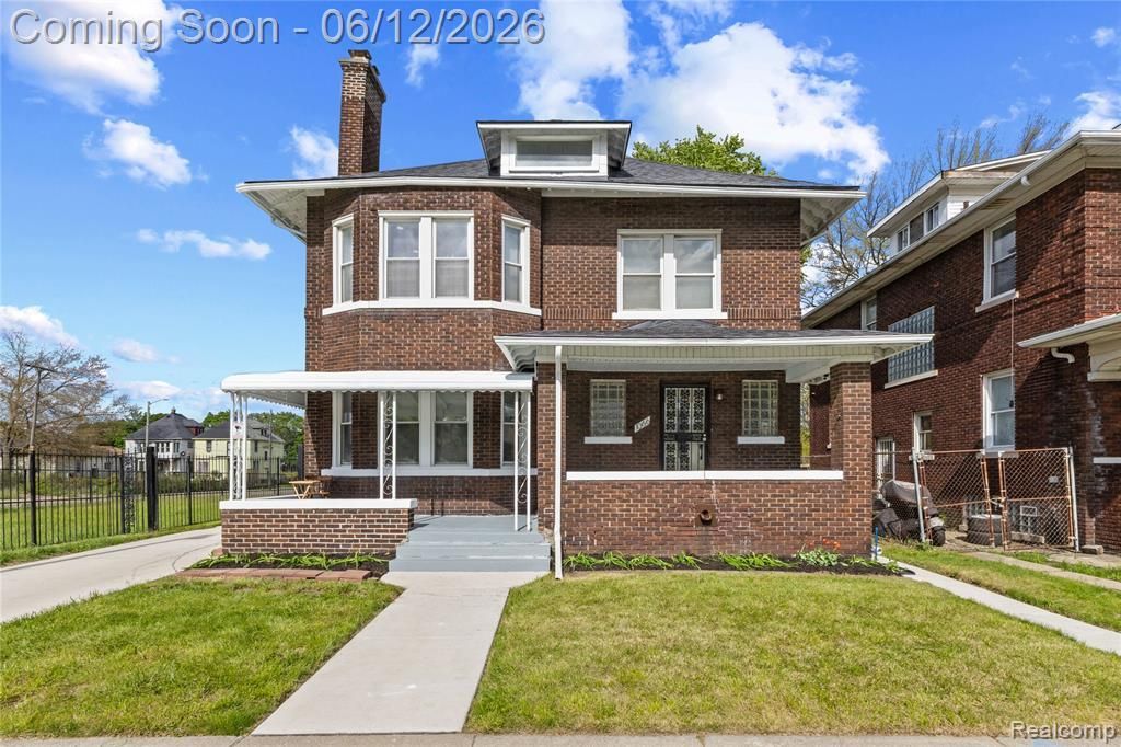 1066 E Grand Boulevard, Detroit, MI 48207 Main Photo