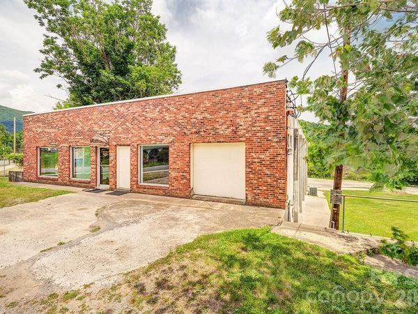 1100-1104 Montreat Road , Black Mountain, NC 28711