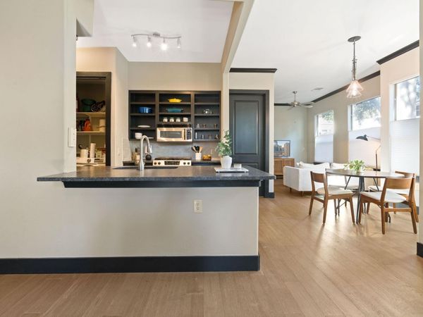 2216 Thornton RD, Unit 211, Austin, TX 78704