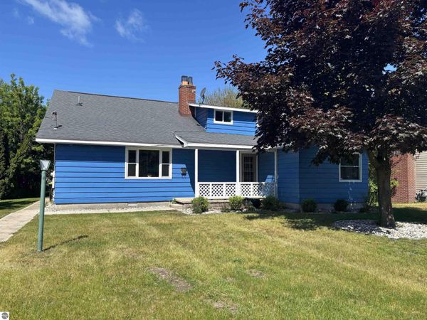 107 Adams, East Tawas, MI 48730