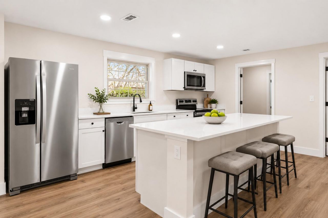 151 Gailmoor Drive Photo 4