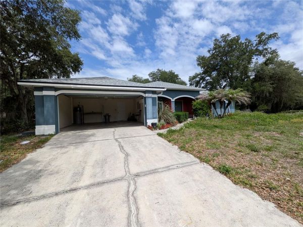 1813 JACKSON AVENUE , LEHIGH ACRES, FL 33972