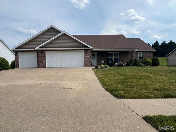 1847 Autumn Drive , Cape Girardeau, MO 63701