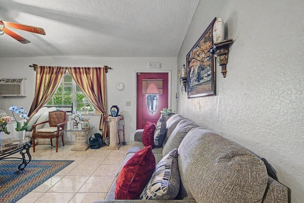 3230 Orange Street, Boynton Beach, FL 33435 Photo