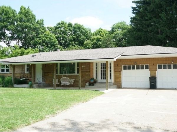 234 Pleasantview Drive, Weirton, WV 26062