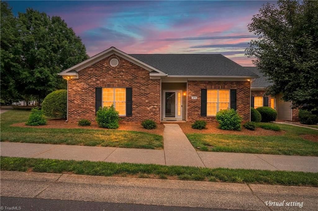 195 Stadium Oaks Drive, Clemmons, NC 27012 Main Photo