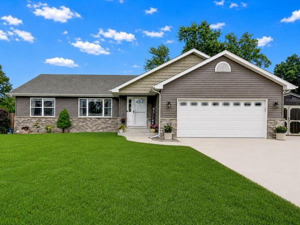 14215 Fairbanks Street , Cedar Lake, IN 46303