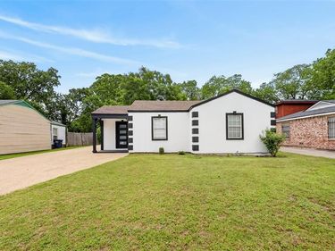 3220 Illinois Avenue, Fort Worth, TX 76110