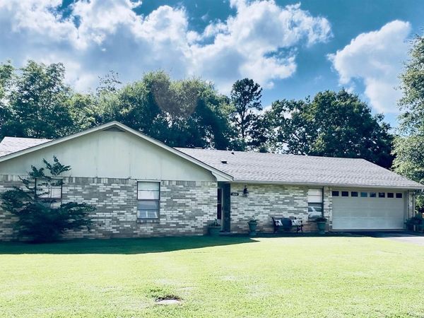 Mena, AR 71953