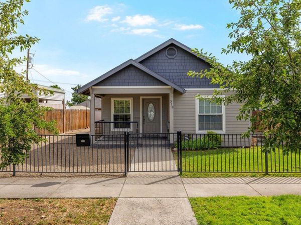 319 S Ivy Street, Medford, OR 97501