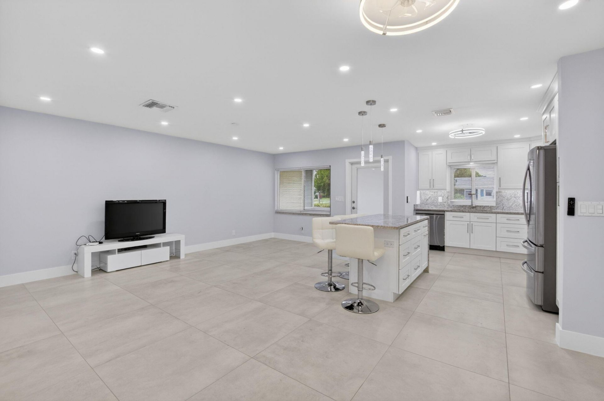 6049 Vía Diana, Delray Beach, FL 33484 Photo